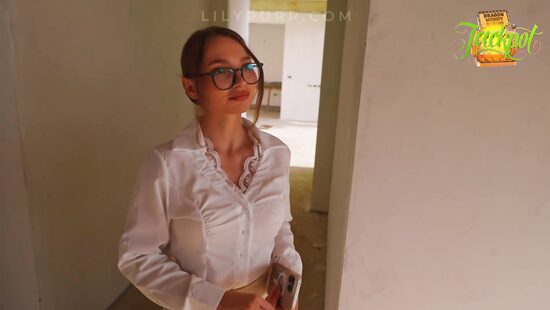 Жилищные условия оцениваются сексом